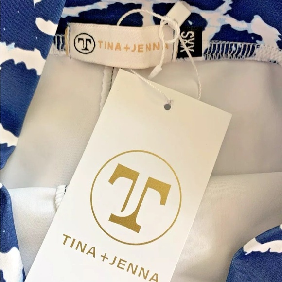 Tina + Jenna Blue White Giraffe Print Performance Skort - size XXS NWT Golf - Picture 2 of 3